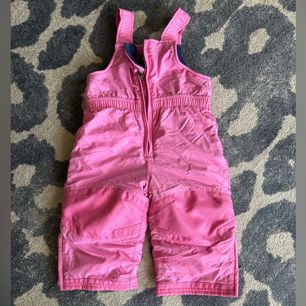 Infant snow pants 12-18 months. Good condition!